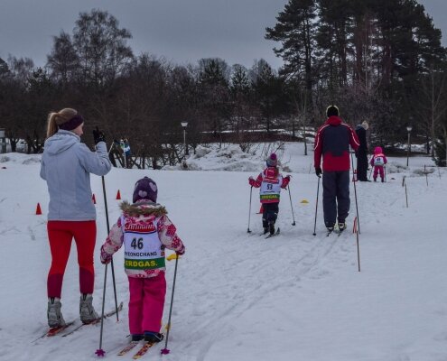 1.Ģimeņu ziemas sporta svētki Vecpiebalgas bērnudārzā.