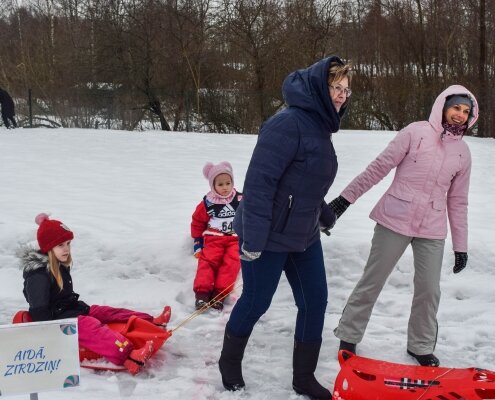 1.Ģimeņu ziemas sporta svētki Vecpiebalgas bērnudārzā.