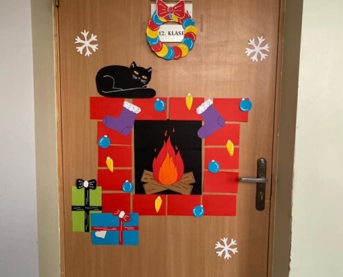 Decembris-Ziemassvētku mēnesis