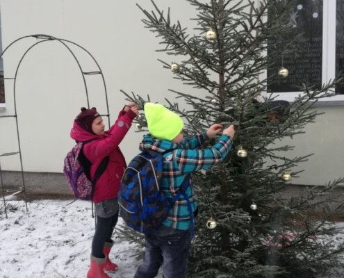 Decembris-Ziemassvētku mēnesis