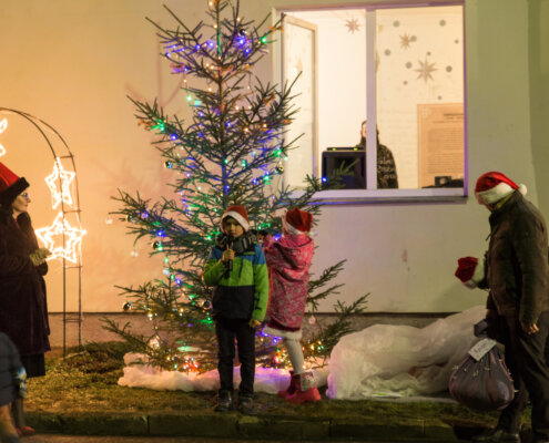 Skolas Ziemassvētku egle ,,Radīsim svētkus kopā!”