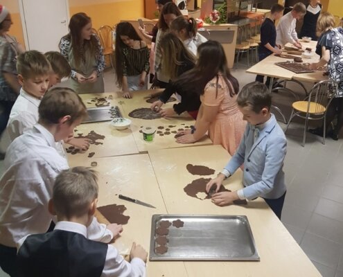 Skolas Ziemassvētku egle ,,Radīsim svētkus kopā!”