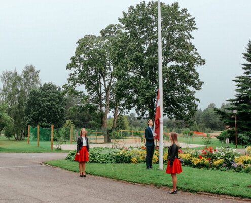 Zinību diena