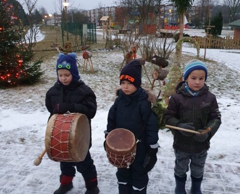 Darbi gaidot adventi
