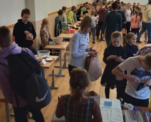 Mārtiņdienas tirgus skolā