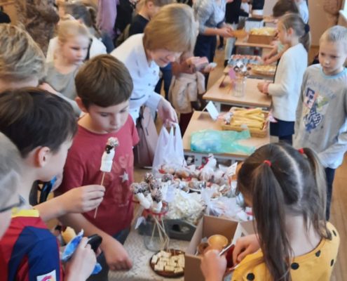 Mārtiņdienas tirgus skolā