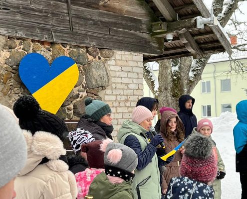 Sūtīsim savu gaismu un lūgšanas Ukrainai