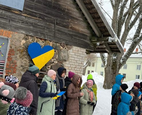 Sūtīsim savu gaismu un lūgšanas Ukrainai