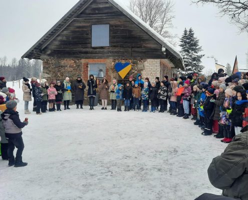Sūtīsim savu gaismu un lūgšanas Ukrainai