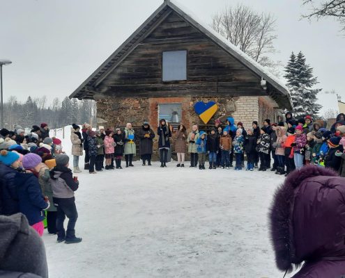 Sūtīsim savu gaismu un lūgšanas Ukrainai