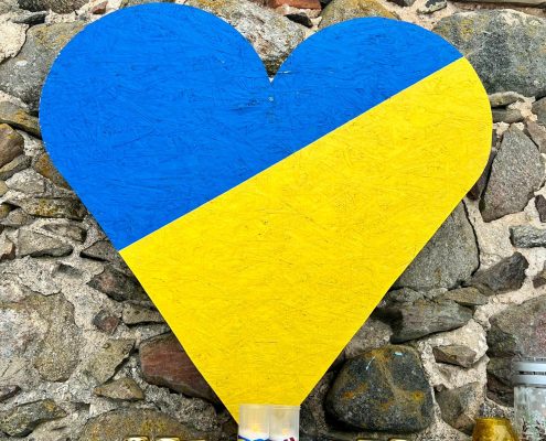 Sūtīsim savu gaismu un lūgšanas Ukrainai
