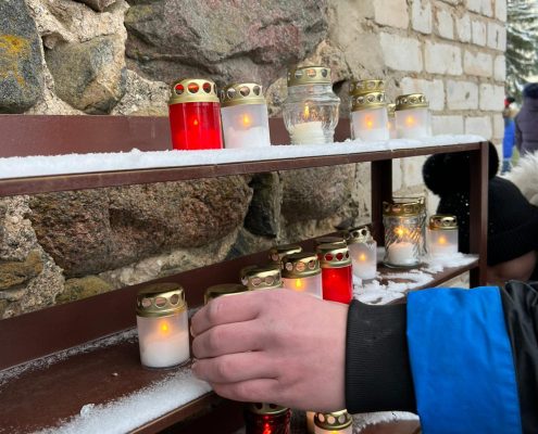 Sūtīsim savu gaismu un lūgšanas Ukrainai
