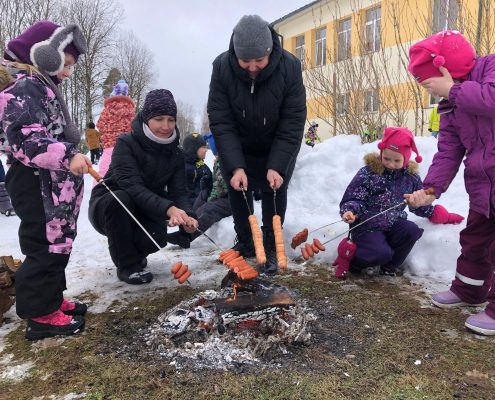 Sagaidām ciemiņus un braucam ciemos arī paši (2)