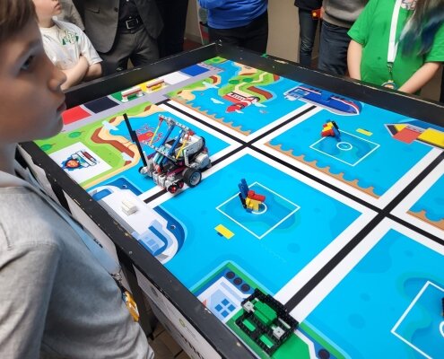 Lego robotikas sacensības
