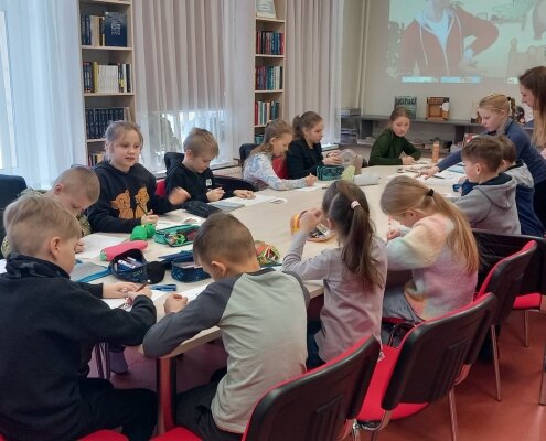 Tikšanās ar rakstnieci Zani Zustu