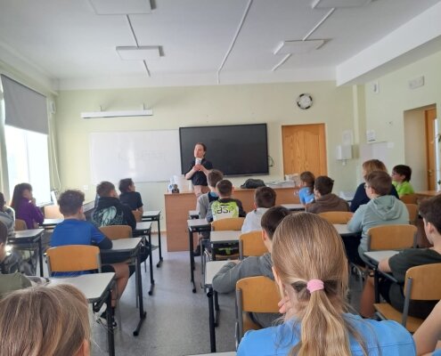 Teātra iestudējums ,,Klusētāji”