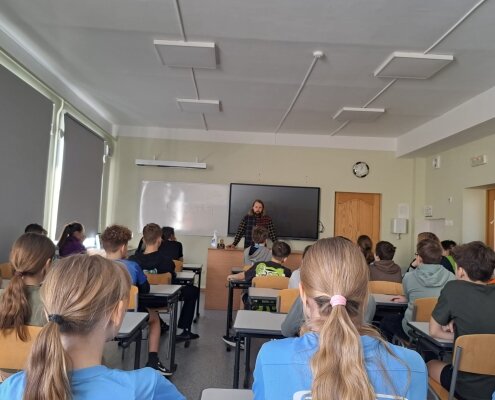 Teātra iestudējums ,,Klusētāji”