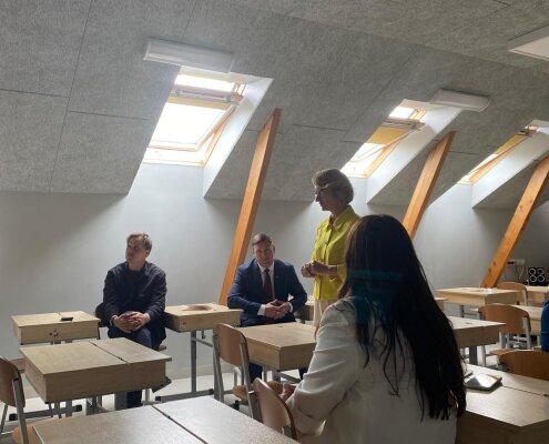 Izglītības un zinātnes ministres vizīte